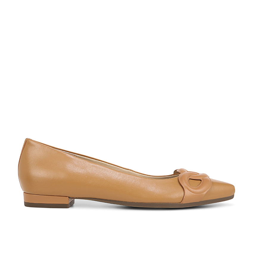 Lotus Arielle Women's Flat Shoes - Camel