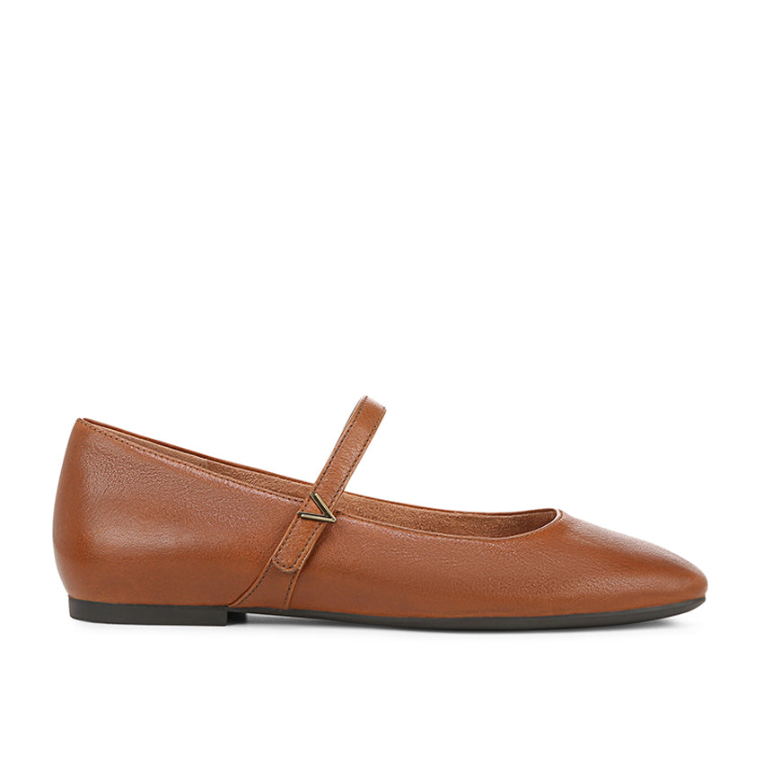 Hyacinth Almeda Women's Flat Shoes - Tan