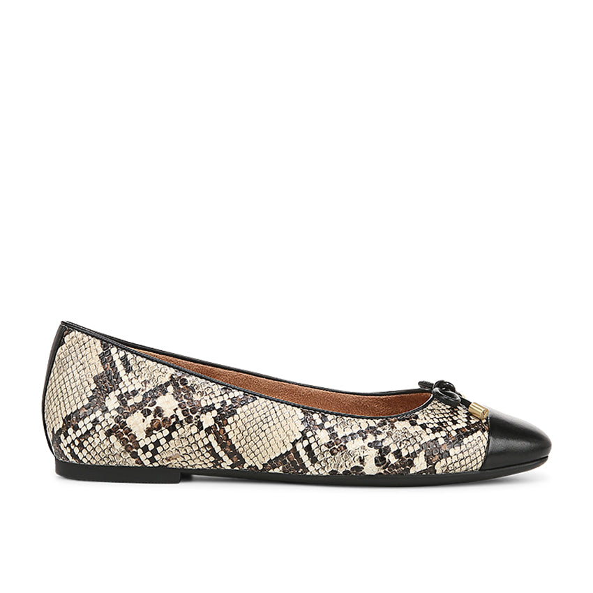 Hyacinth Klara Women's Flat Shoes -  Ivory Multi